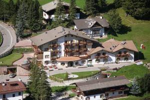Alpine Touring Hotel, Pozza di Fassa