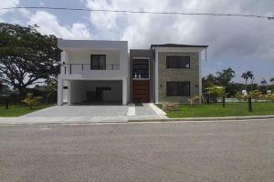 Modern and Minimalist Villa - 5 Minutes from the Beach by Car!, Puerto Plata