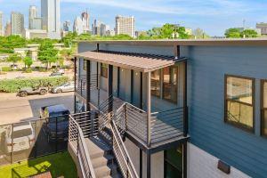 East Condo - 2 Bedrooms & Parking, Austin