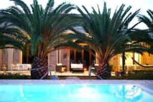 Tenuta San Trifone Hotel, Aradeo