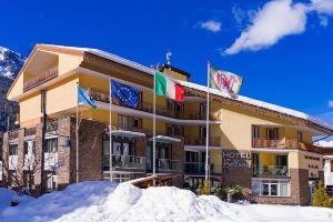 Hotel & Club Bellevue Post, Canazei