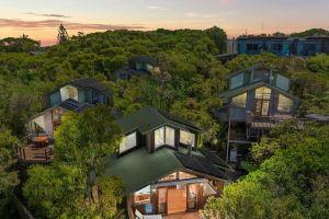 The Oasis Apartments and Treetop Houses, Byron Bay