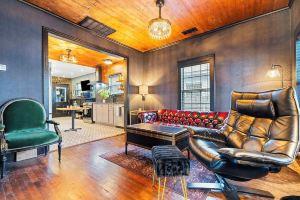 DripHause Retreat~Near Rainy St.District~Game Room, Austin