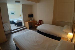 Hanover Hotel & McCartney's Bar, Liverpool
