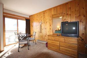 Charming Retreat - Wildlife Watching, Hot Tub, Garage Hotel, Frisco