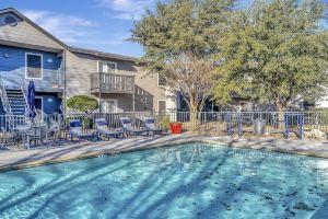 Relaxing Quaint 1Br in Heart of Apartments, Midland