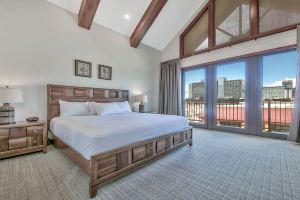 Zalanta 325 Hotel, Stateline