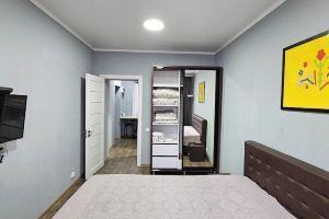 Central Park Apartment, Chisinau