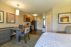 Candlewood Suites, Medford