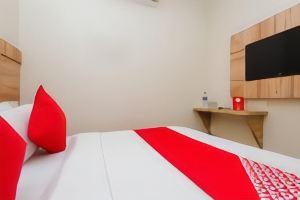 OYO 12257 Hotel Sai Suites