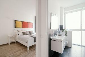 Mark's Gallery Apartment by Myhomeincomo, Como