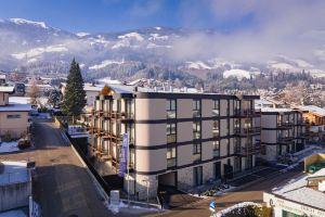 Zillertal Suites Fügen by Alps Resorts, Fuegen