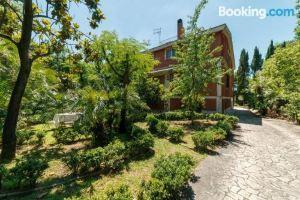 Domus Quiritum Villa, Rome