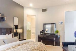 At Lakes Upscale Villa/Next to Downtown, Orlando