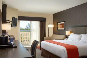 Holiday Inn Express & Suites Downtown - 5TH Avenue, Naples