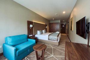 Puzzle Hotel Airport Frankfurt, Russelsheim