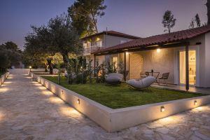 Malibu Studios - Elegant & Cosy, Lassi