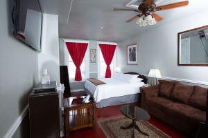 The Rialto Hotel, Laredo