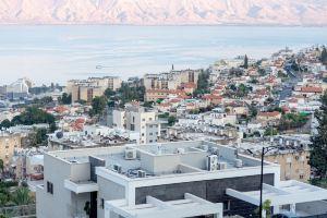 DOV Garden Apartment with Private Pool, Tiberias