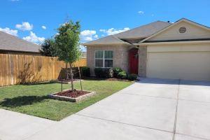 Modern Upbeat Home Minutes from Downtown and North Central Apartments, Austin