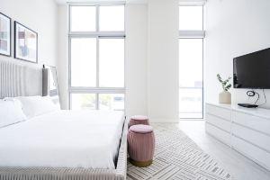Bay view design district condo with pool, gym, parking Apartments, Miami
