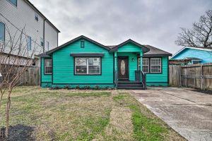 Cozy Bungalow Home, The Heights, 6 miles to Downtown! Apartments, Houston