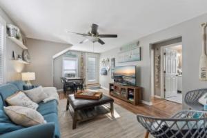 Spacious Private Deck and Modern Amenities - Inviting Coastal Retreat Apartments, Wildwood Crest