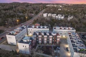 Rooftop Patio and Chic Living Space - Stunning Retreat Hotel, Nashville