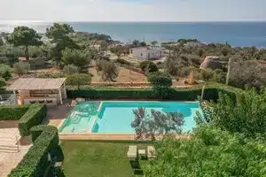 Patu - Hotels