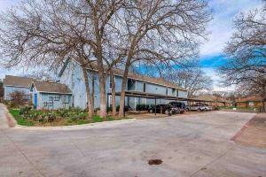 25% OFF 1BD condo, Pool, DFW Hwy 183/360 - - I30 Apartments, Irving