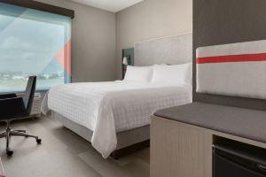 Avid Hotel North, Macon