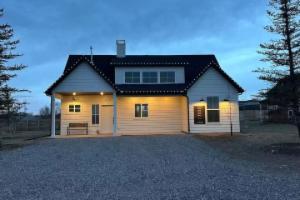Grandpa's Farmhouse @ Stoney Farms -NO CHOREs, Panguitch