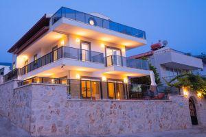 Luxury Family Villa sleeps 10, 5 ensuite Bedrooms., Kalkan