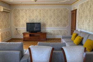 3 room apartment is for at crossroad of Abovyan/SayatNova street., Yerevan