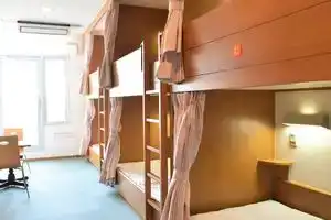 Osaka Municipal Nagai Youth Hostel, Osaka