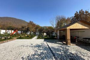3-bedroom villa in lovely Qəbələ with mountain view, WiFi, AC, hot pool., Gabala