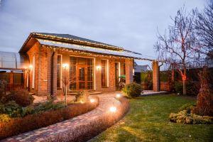 Premium Village Residence, Hora