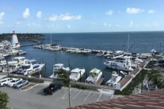 Top Floor, Water View! 3 Bedroom Condo, Marathon