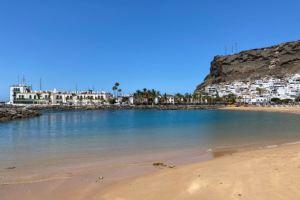 Beachfront Loft in Puerto de Mogan by El Sirocco Apartments, Taurito