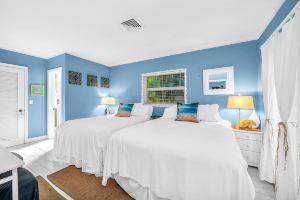 Rare Find! -East Boca Bliss - 1 mile to Beach 3-Bed 2 Bath home with Pool, Apartments, Boca Raton