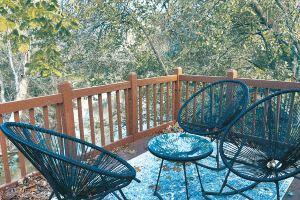 Treehouse Suite and Spacious Patio - Unique Tranquil Escape, Plano
