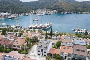 Duygu Apart, Fethiye