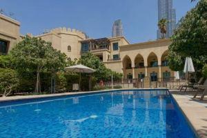 Souk Al Bahar - 2 Beds - Terrace - Gym - Pool Hotel, Dubai