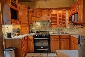 Near the US consulate, comfortable house for 3-5 guests in a centric location, El Paso