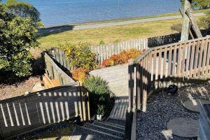 Unique Property Overlooking Estuary to City on the Beautiful Daisy Hardwick Walk Hotel, Tauranga