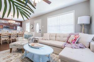 The Casa at Kyle Field-one mile to Kyle Field, College Station