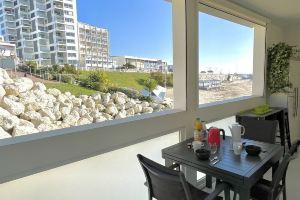 Le Discret - Plage de Foncillon (in French) Hotel, Royan