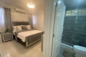 7DR Apt in Prime Location Near Monumental Area Apartments, Santiago