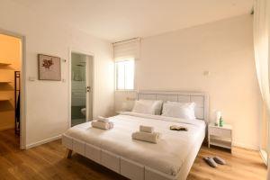 Seaside Escape with Private Patio Hotel, Netanya