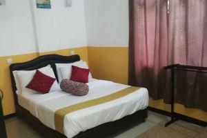 Beach Arena Inn, Male